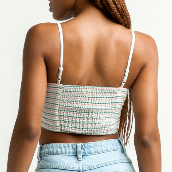 NWT Tilly’s plaid crop cottage-core tank top - Picture 3 of 7